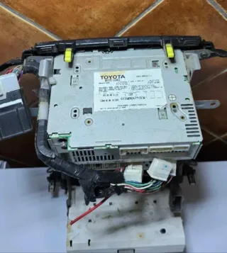 Pantalla Navegador Toyota Land Cruiser 120