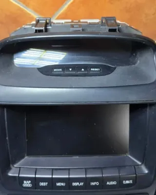 Pantalla Navegador Toyota Land Cruiser 120