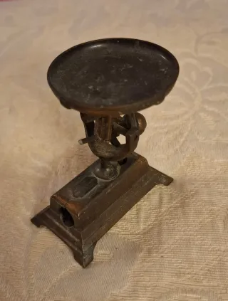 Balanza de precisión antigua Playme