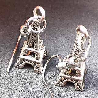 PENDIENTES COLGANTE Y CADENA PLATEADO TORRE EIFFEL