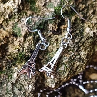 PENDIENTES COLGANTE Y CADENA PLATEADO TORRE EIFFEL