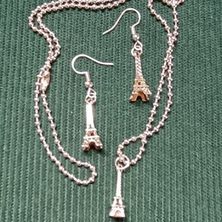 PENDIENTES COLGANTE Y CADENA PLATEADO TORRE EIFFEL