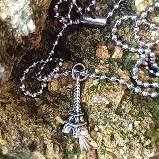 PENDIENTES COLGANTE Y CADENA PLATEADO TORRE EIFFEL