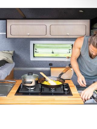 Mueble camper altillo