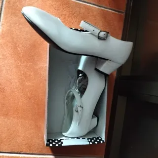 Zapatos Flamenca Niña Blancos