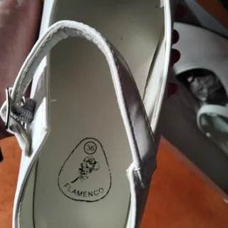 Zapatos Flamenca Niña Blancos