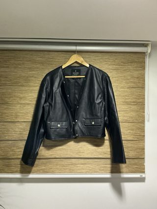 Casaco preto Stradivarius Tamanho S