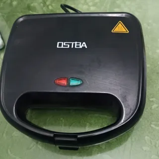 Sandwichera Ostba Negra