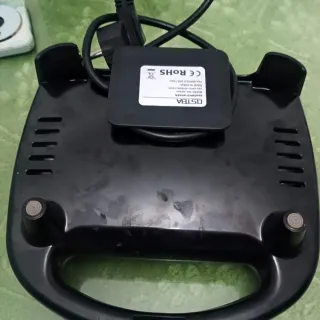 Sandwichera Ostba Negra