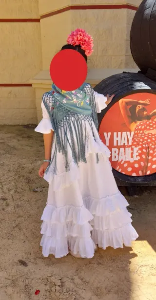Traje de flamenca niña blanco.  SIN MANTONCILLO