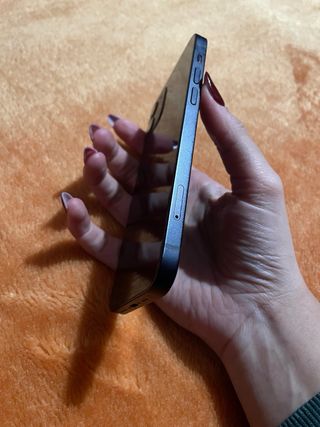 iPhone 12 Azul Oscuro - 85% Batería