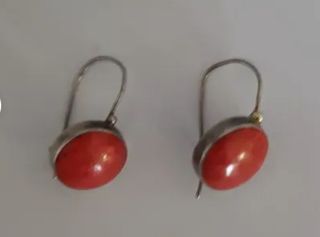 Pendientes de coral rojo
