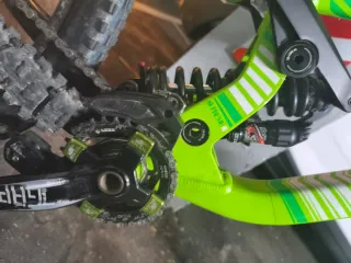 Bicicleta MTB Doble Suspensión Commencal