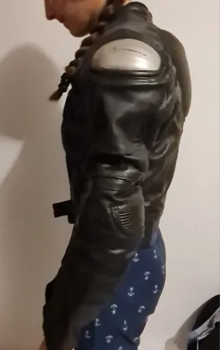 Chaqueta de cuero para moto