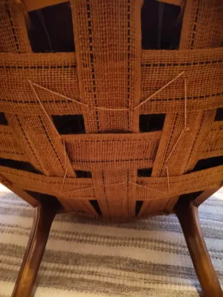 Sillón antiguo estilo clásico madera y tela