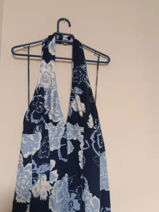 Vestido midi halter estampado floral Zara talla S