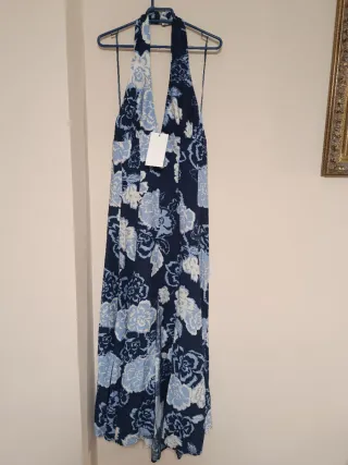 Vestido midi halter estampado floral Zara talla S