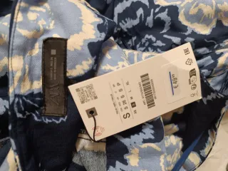 Vestido midi halter estampado floral Zara talla S