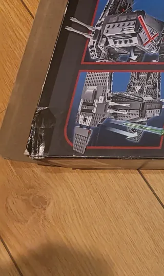 Lego Star Wars 75104 Kylo Ren's Shuttle