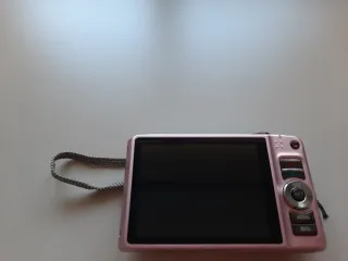 Cámara Casio EXILIM 14.1 MP Zoom Óptico 10x