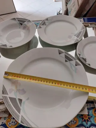Servizio piatti da 6 + piatto portata