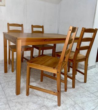 Mesa y 4 sillas HÄGERNÄS IKEA