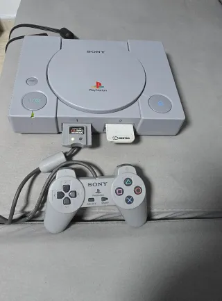 PlayStation 1 PS1 con Resident Evil Director's Cut