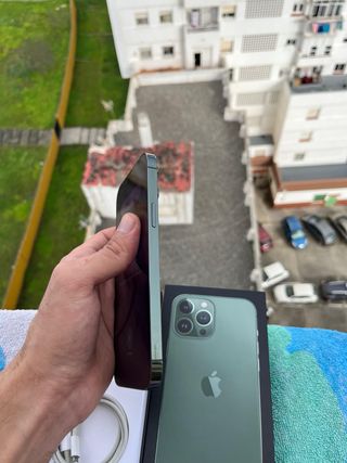 iPhone 13 Pro Max Verde 96% de bateria