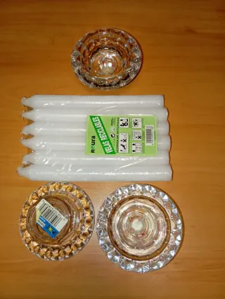 Velas Roura y 3 candelabros de cristal