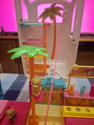 Casa delle bambole Barbie con tema cani