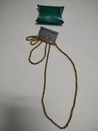 Conjunto Collar, Pulsera y Pendientes Nuevo