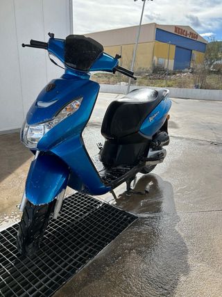 Peugeot Kisbee Azul Scooter Automática