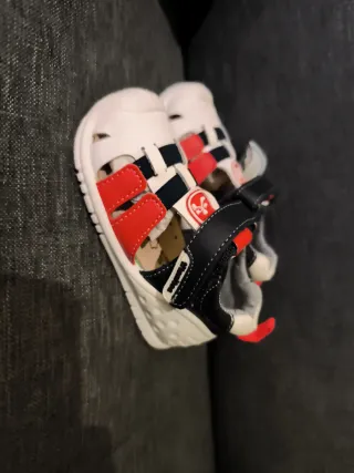 Sandalias para bebé Talla 20