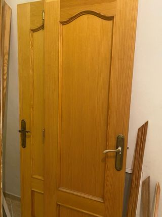 Puertas de madera para vivienda