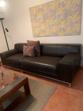 Sofá de piel negro/marrón