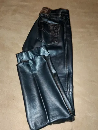 Pantalón Cuero Vintage Negro
