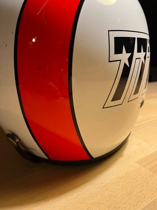 Casco Moto_Talla M_Marca Bandit Blanco y Rojo