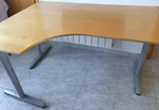 Escritorio esquinero Ikea, sin envío