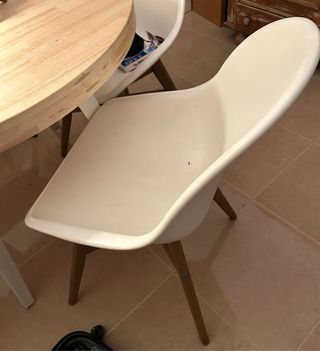 Mesa comedor redonda + 4 sillas