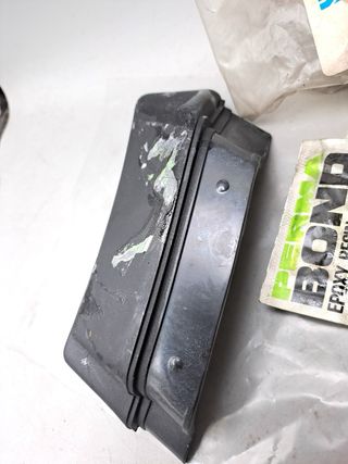 BRC8807 Acabado goma izq parachoques Rover SD1