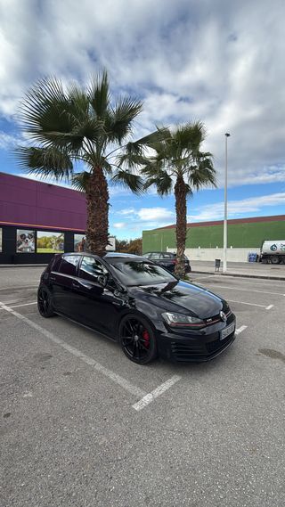 Volkswagen Golf 2014