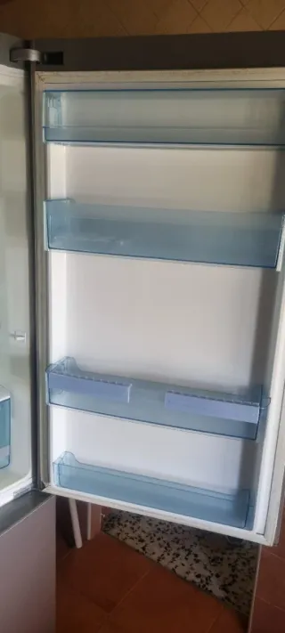 Frigorífico plateado