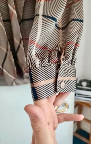 Blusa de cuadros con lazada