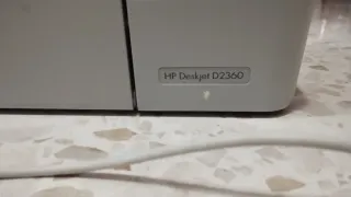 Impresora HP D2360 + 2 cartuchos + 1 sin abrir