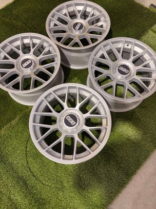 Llantas BBS RC / Apex Arc8 en 17 pulgadas