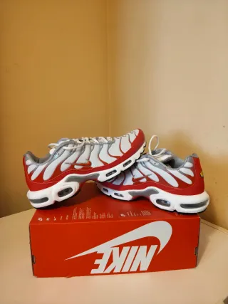T41 Nike Air Max Plus Rojas