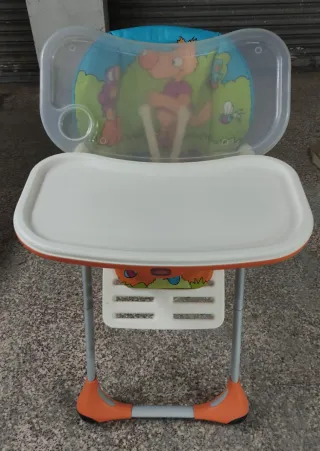 Trona Chicco Polly con diseño infantil