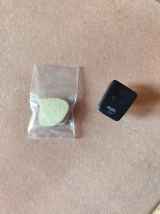 Ukelele Bones Guitar casi sin uso.