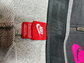 Conjunto Deportivo Nike Gris y Rosa Mujer