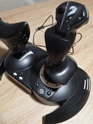 Joystick Thrustmaster T.Flight Hotas One XBOX / PC